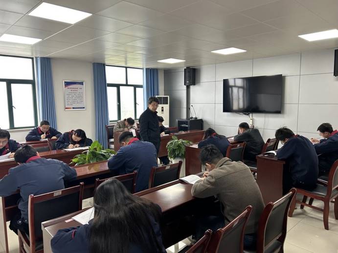 建材公司、檢測公司聯(lián)合開展管理人員業(yè)務提升考試