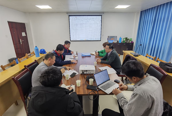 公司黨委書記調(diào)研中試線項目 公司黨委書記調(diào)研中試線項目